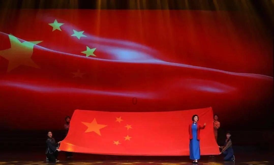 我喜欢她,前几天她脚受了点小伤拍照片给我看,今天也发给我看?知识问答网页-高效解答你的疑问